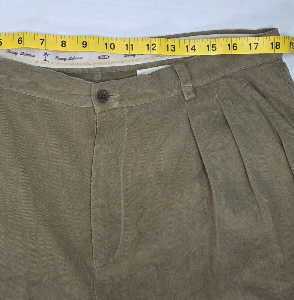 Tommy Bahama Mens Relax 100% Silk Pleated Shorts Size 38 Tan Logo Preppy Beach